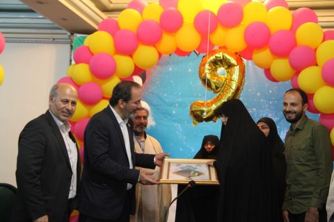 برگزاری مراسم جشن عبادت برای تعداد ۱۰۰ نفر از دختران ۹ الی ۱۰ ساله تحت حمایت امداد روز سه شنبه مورخ ۱۴۰۲/۰۴/۲۷ مراسم جشن عبادت برای فرزندان تحت حمایت در سالن جلسات کمیته امداد امام خمینی (ره) منطقه دو ارومیه برگزار گردید .
