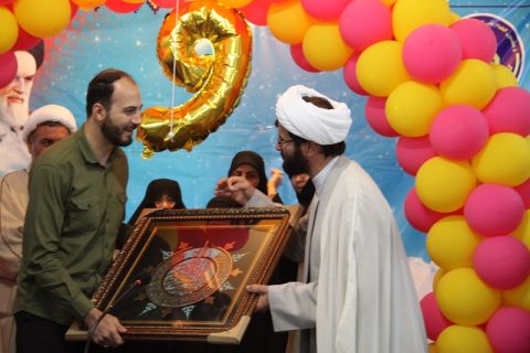 برگزاری مراسم جشن عبادت برای تعداد ۱۰۰ نفر از دختران ۹ الی ۱۰ ساله تحت حمایت امداد روز سه شنبه مورخ ۱۴۰۲/۰۴/۲۷ مراسم جشن عبادت برای فرزندان تحت حمایت در سالن جلسات کمیته امداد امام خمینی (ره) منطقه دو ارومیه برگزار گردید .