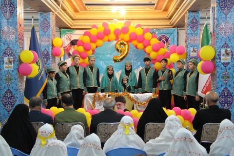 برگزاری مراسم جشن عبادت برای تعداد ۱۰۰ نفر از دختران ۹ الی ۱۰ ساله تحت حمایت امداد روز سه شنبه مورخ ۱۴۰۲/۰۴/۲۷ مراسم جشن عبادت برای فرزندان تحت حمایت در سالن جلسات کمیته امداد امام خمینی (ره) منطقه دو ارومیه برگزار گردید .