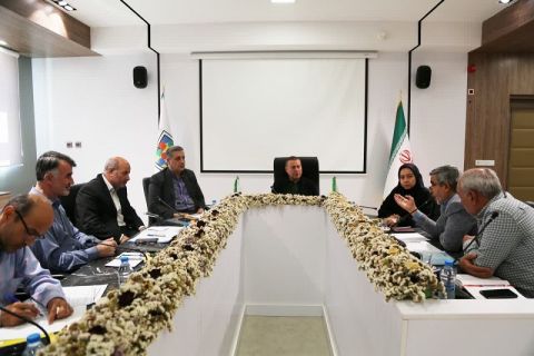 تاکید بنیانگذار موسسه خیریه عترت بوتراب بر تسریع روند بازسازی منازل زلزله زده ایتام خوی 