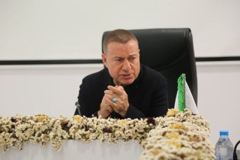تاکید بنیانگذار موسسه خیریه عترت بوتراب بر تسریع روند بازسازی منازل زلزله زده ایتام خوی 
