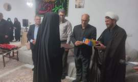 تجلیل مدیر کل کمیته امداد استان آذربایجان غربی از پزشک خیر مرکز نیکوکاری در روز پزشک